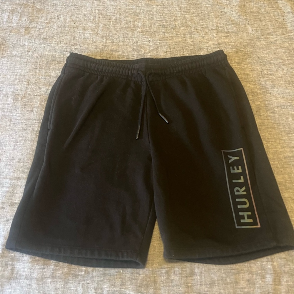 Hurley men’s lounge shorts. So soft and in excellent used condition. Medium